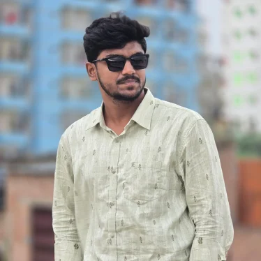Portrait of Ramme Islam, Amazon Merch PPC Specialist at Prinil Digital.